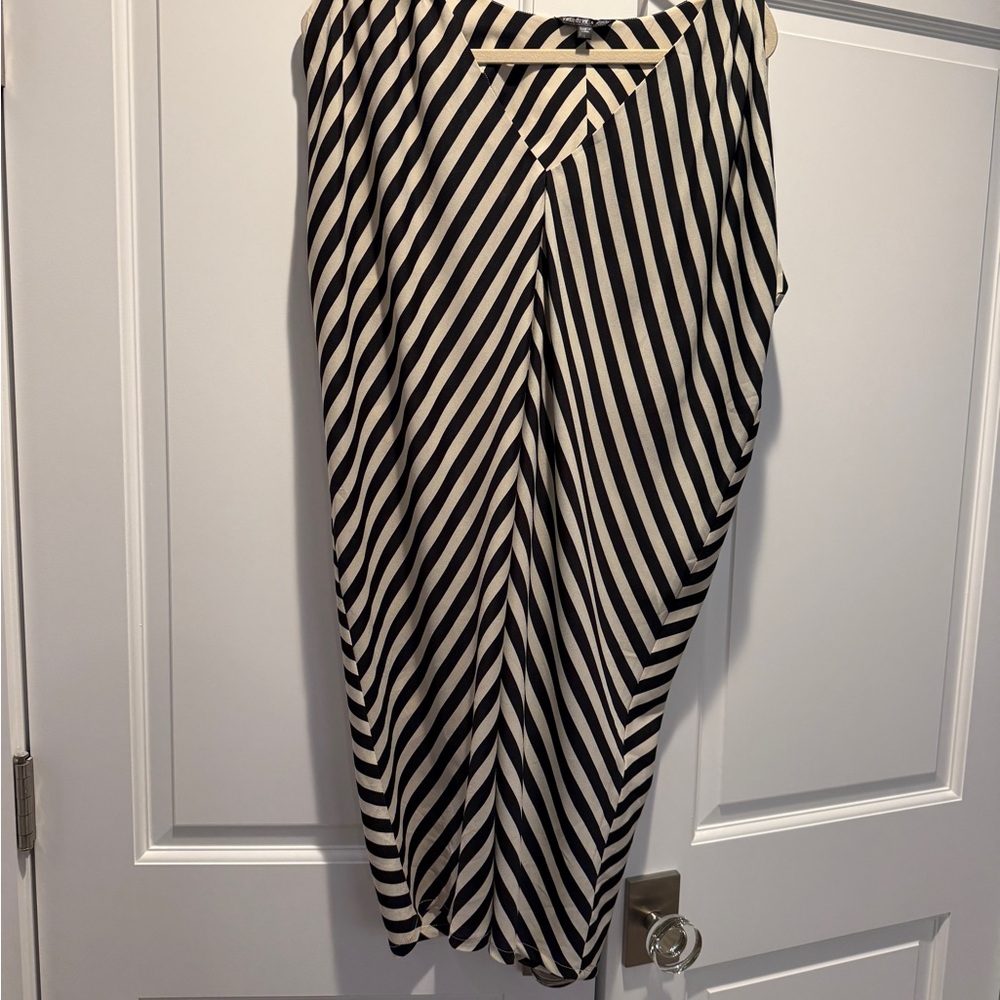 Felicity & Coco Tapered Black and White Midi Dress